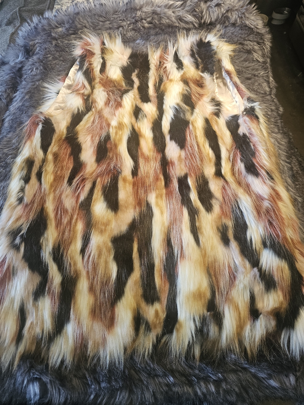 Romeo & Juliet Couture Multi-Color Faux Fur Vest in Brown, Black & Cream - Picture 3 of 5
